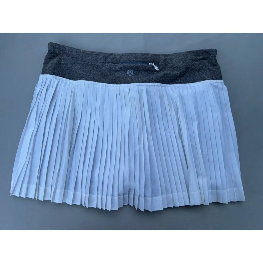 Lululemon Pleat to Street Skirt Size 6 White Mini Tennis Pleated Athleisure
